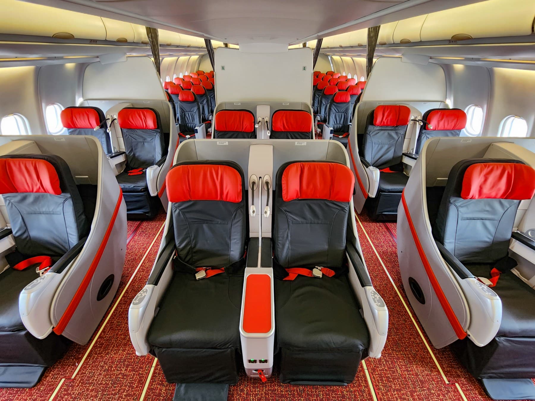 Khoang hành khách Vietjet Air