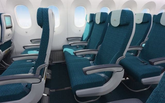 B787 hạng phổ thông